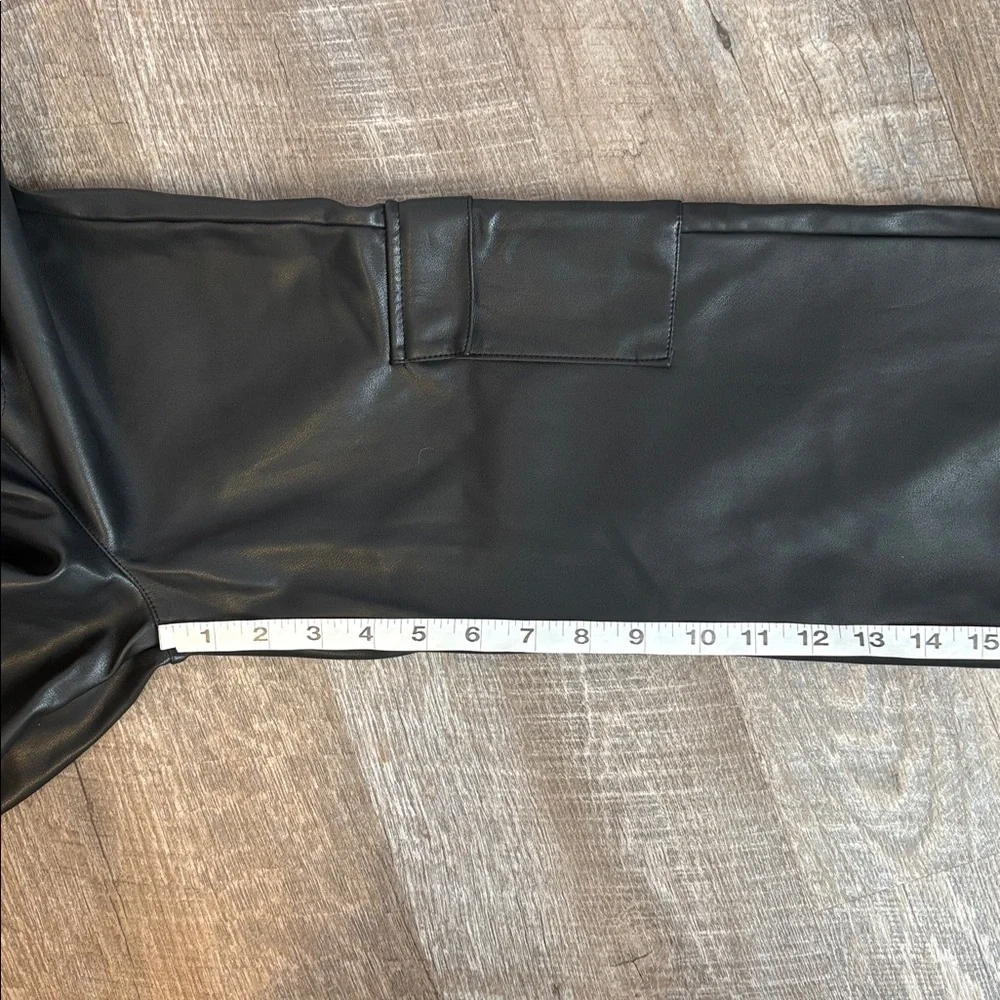 Unbranded Black Faux Leather Cargo Wide Leg Pants High Waist size M (7/8)